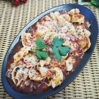 TORTELINNI Á BOLONHESA